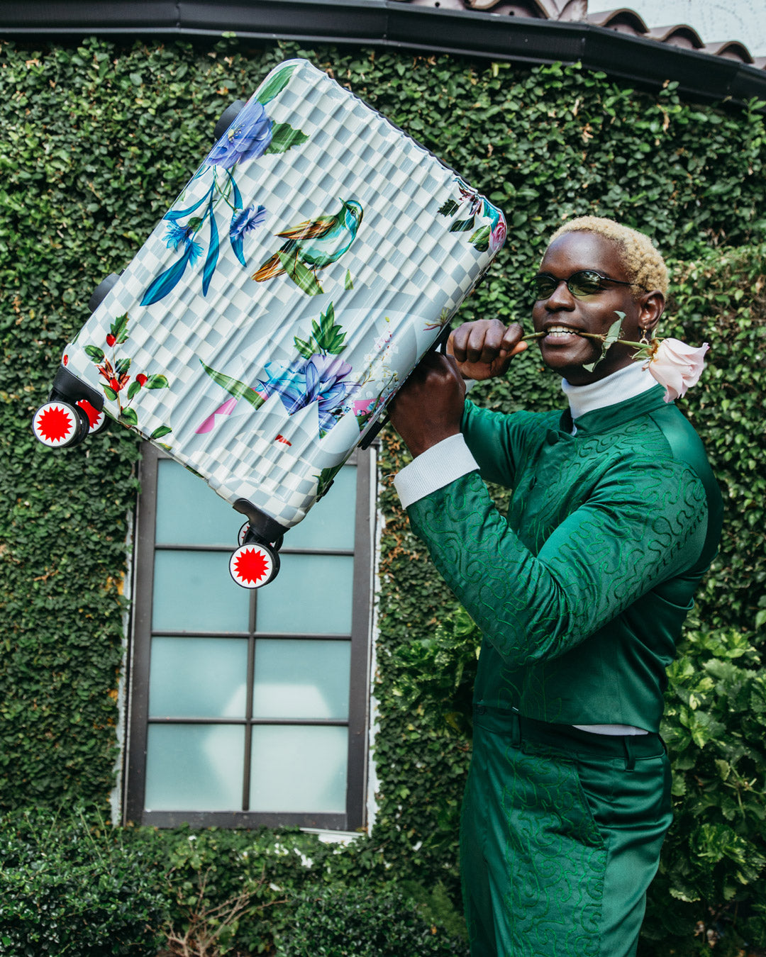 JARDIN DU PALAIS SHARKNAUTICS HARDSHELL CARRY-ON LUGGAGE